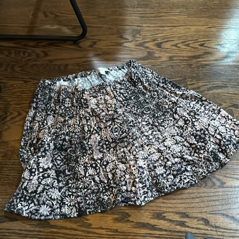 Ella Moss size S. Black and pink mini skirt